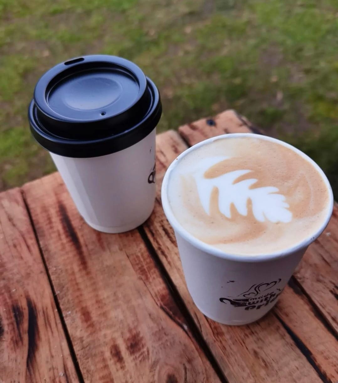Coffee cups and drinks at Kairos
